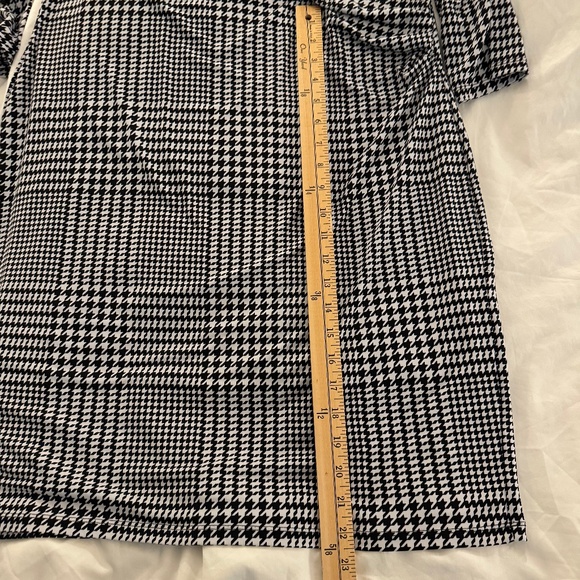 3/4 Sleeve Faux Wrap Keyhole Neck Dress - Picture 7 of 7